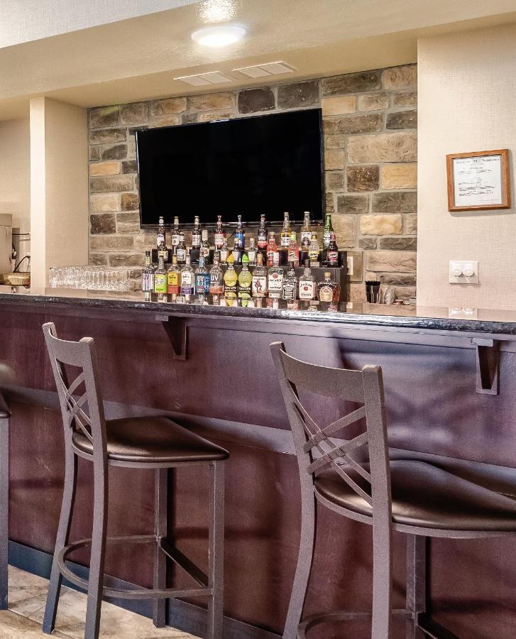 Cobblestone Inn & Suites - Bridgeport Buitenkant foto